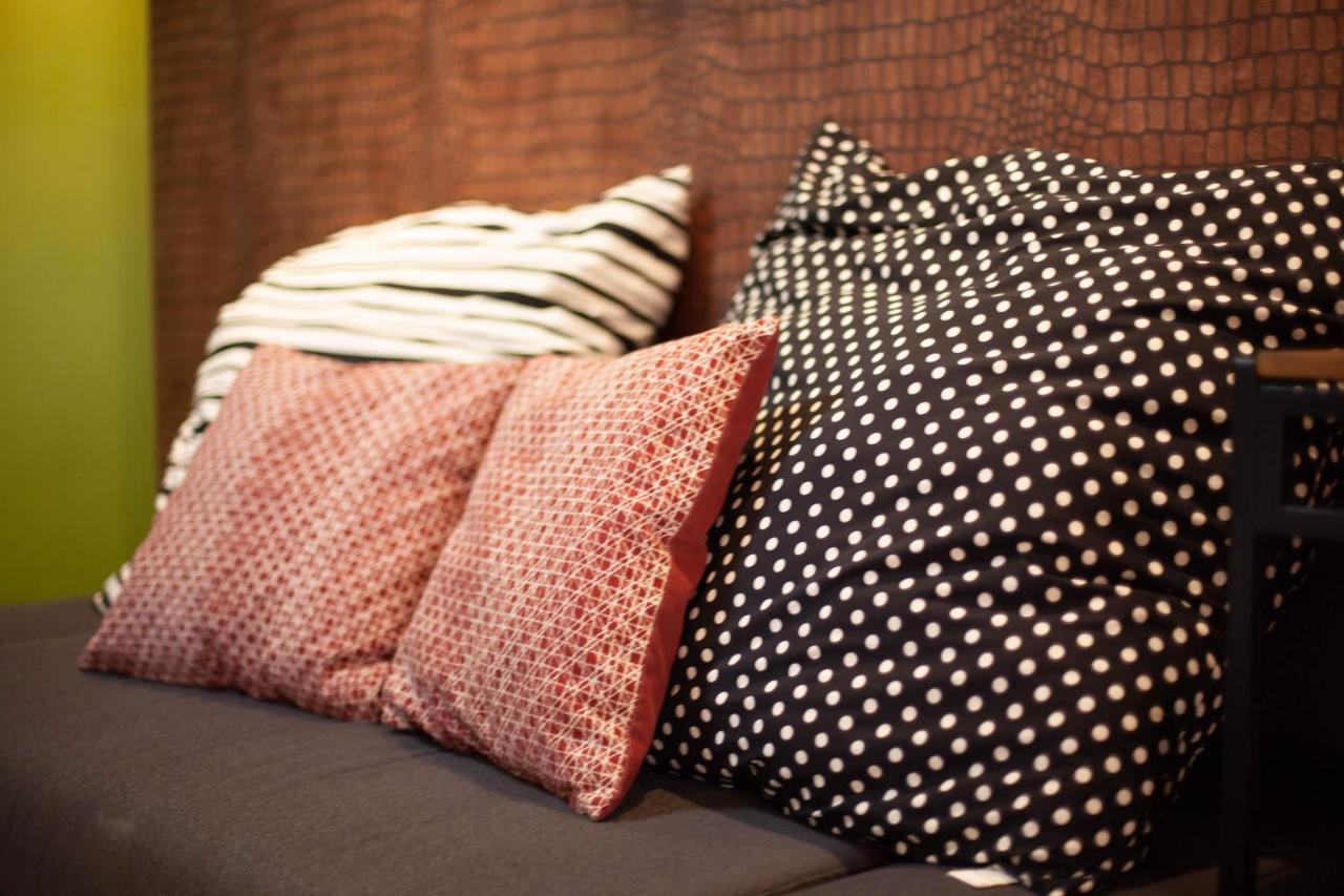 Clean Comfy Cozy Easy To Go Siam Paragon And Chatuchak Market Bangkok Exteriör bild