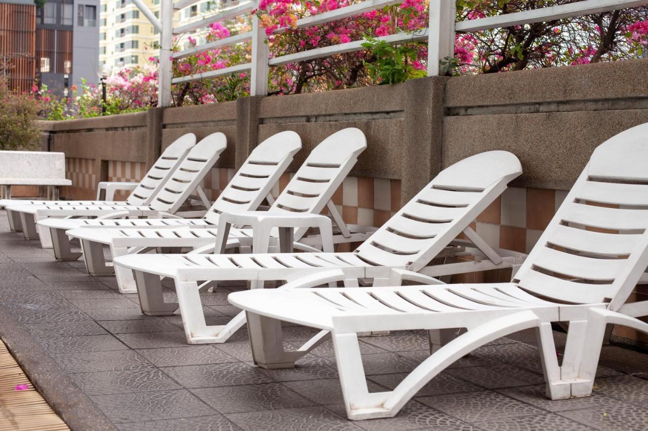 Clean Comfy Cozy Easy To Go Siam Paragon And Chatuchak Market Bangkok Exteriör bild